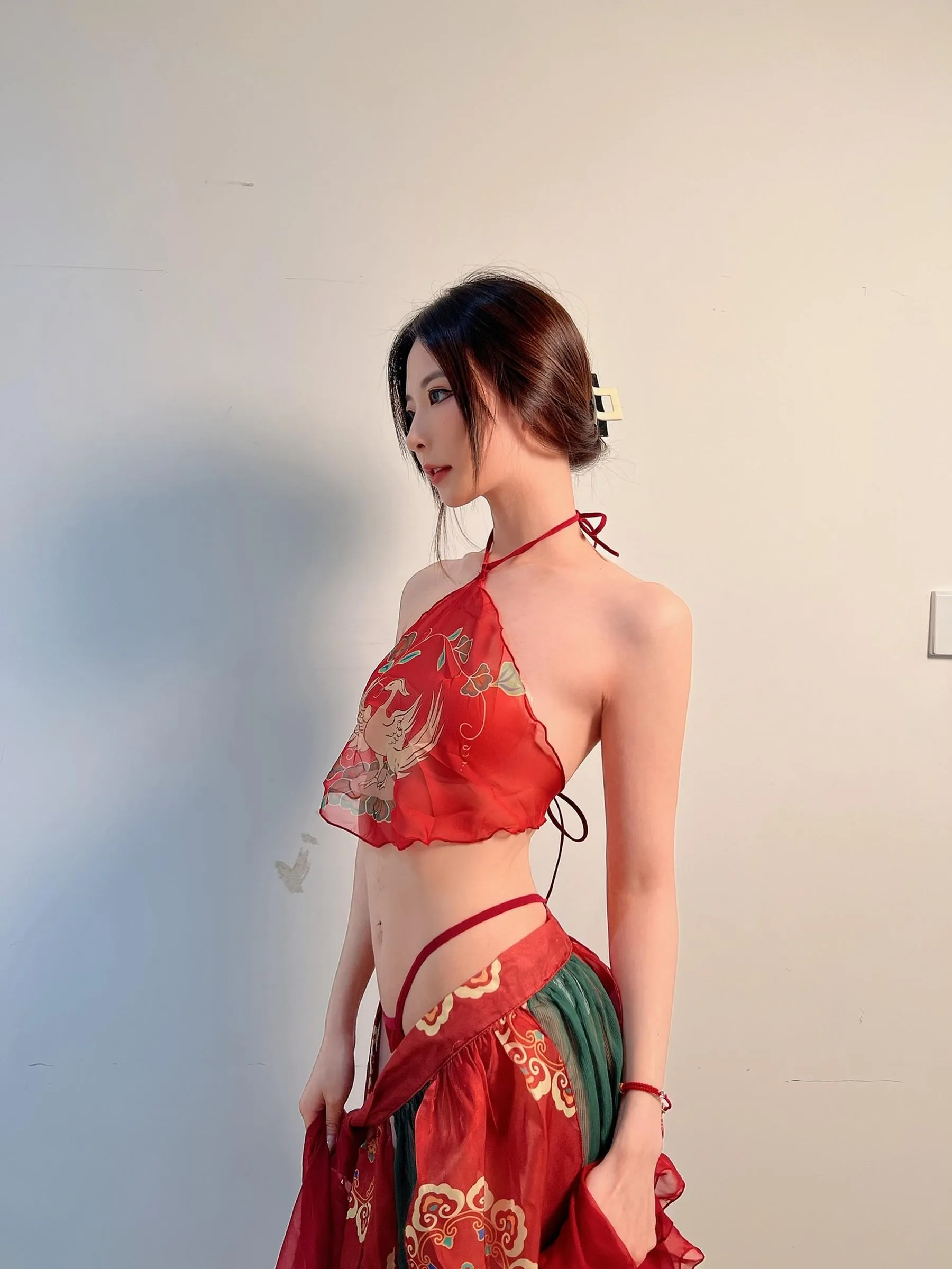 陈妮妮UNI – NO.03 微密圈 福兔迎春 [19P]插图7